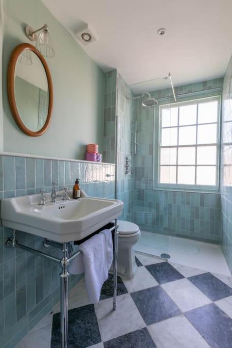 Palm Heights - Top Floor Luxury Flat Margate Esterno foto