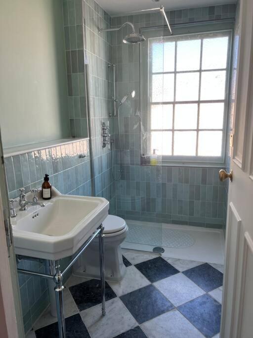 Palm Heights - Top Floor Luxury Flat Margate Esterno foto